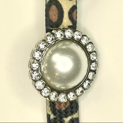 Charm sparkling pearl