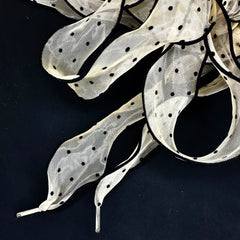Dotted Mesh Laces