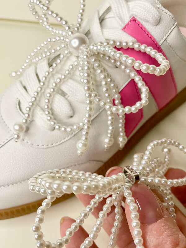 Charm pearly bow