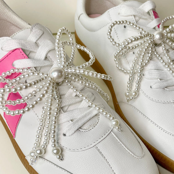 Charm pearly bow