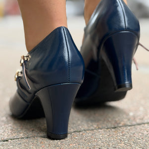Ava signature pump