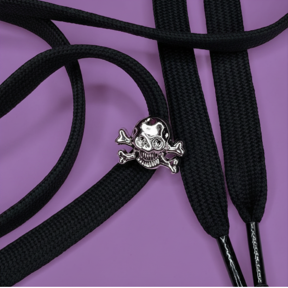 Charm pirate skull