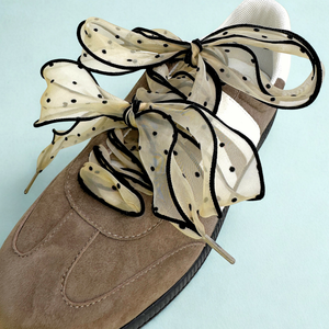 Dotted Mesh Laces